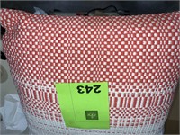 (2) 18" x 18" Pillows