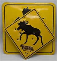 (Y) Moose signs, largest 17x17in