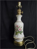 Vintage Porcelain Victorian Queens Rose Table Lamp