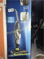 BISSELL EDGE REACH VACUUM