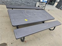 FIBERGLASS PICNIC TABLE