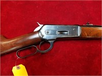 1886 Winchester chambered in 33 win.