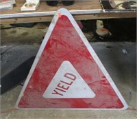 YIELD ROAD SIGN