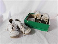 Vintage baby shoes - Stride Rite shoes in box -