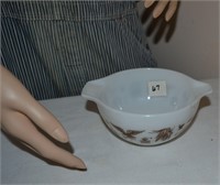 small pyrex bowl 1 1/2 pt Early American Pattern