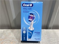 NEW Oral B Pro 400 Rechargeable Toothbrush