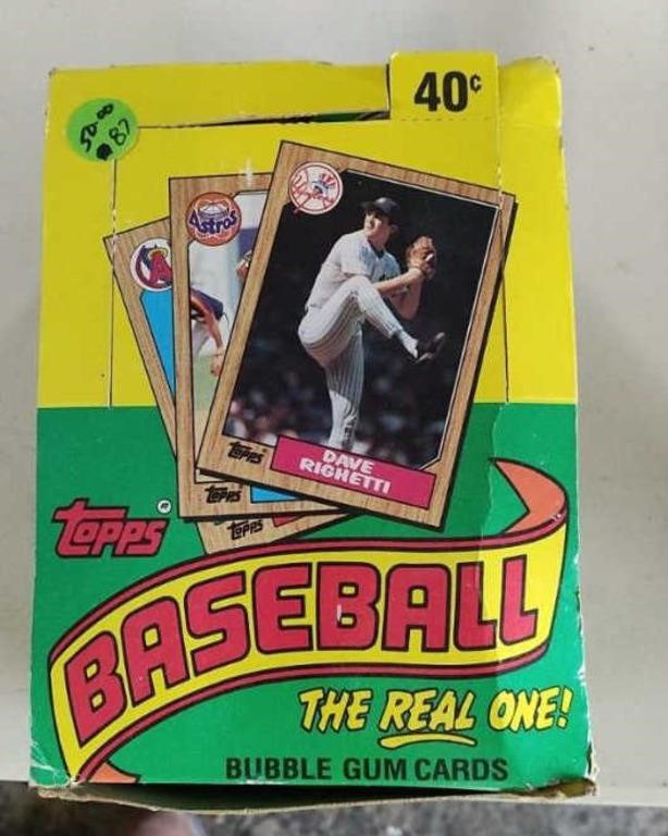 Topps Baseball Cards w/Bubble Gum, Never Opened.