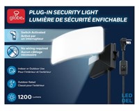 Globe plug in security light