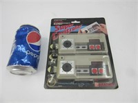2 contrôleurs neufs pour Nintendo NES