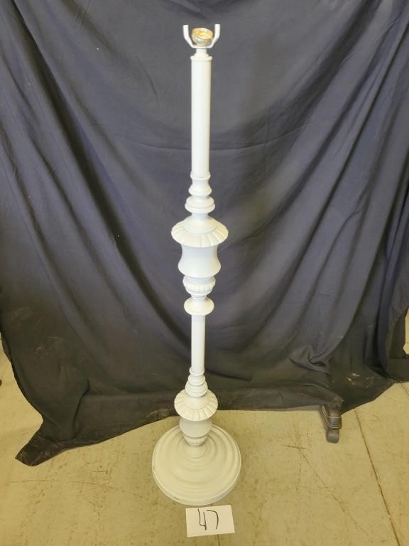 White Floor Lamp - Needs retightened 47"