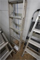 10-ft. aluminum extension ladder