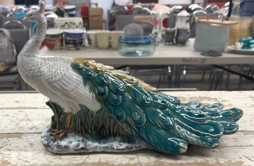 Beautiful Decorative Ceramic Peacock. 17x11