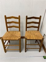 2 wooden Chairs