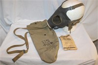 US Noncombat Gas Mask in Carrying Case