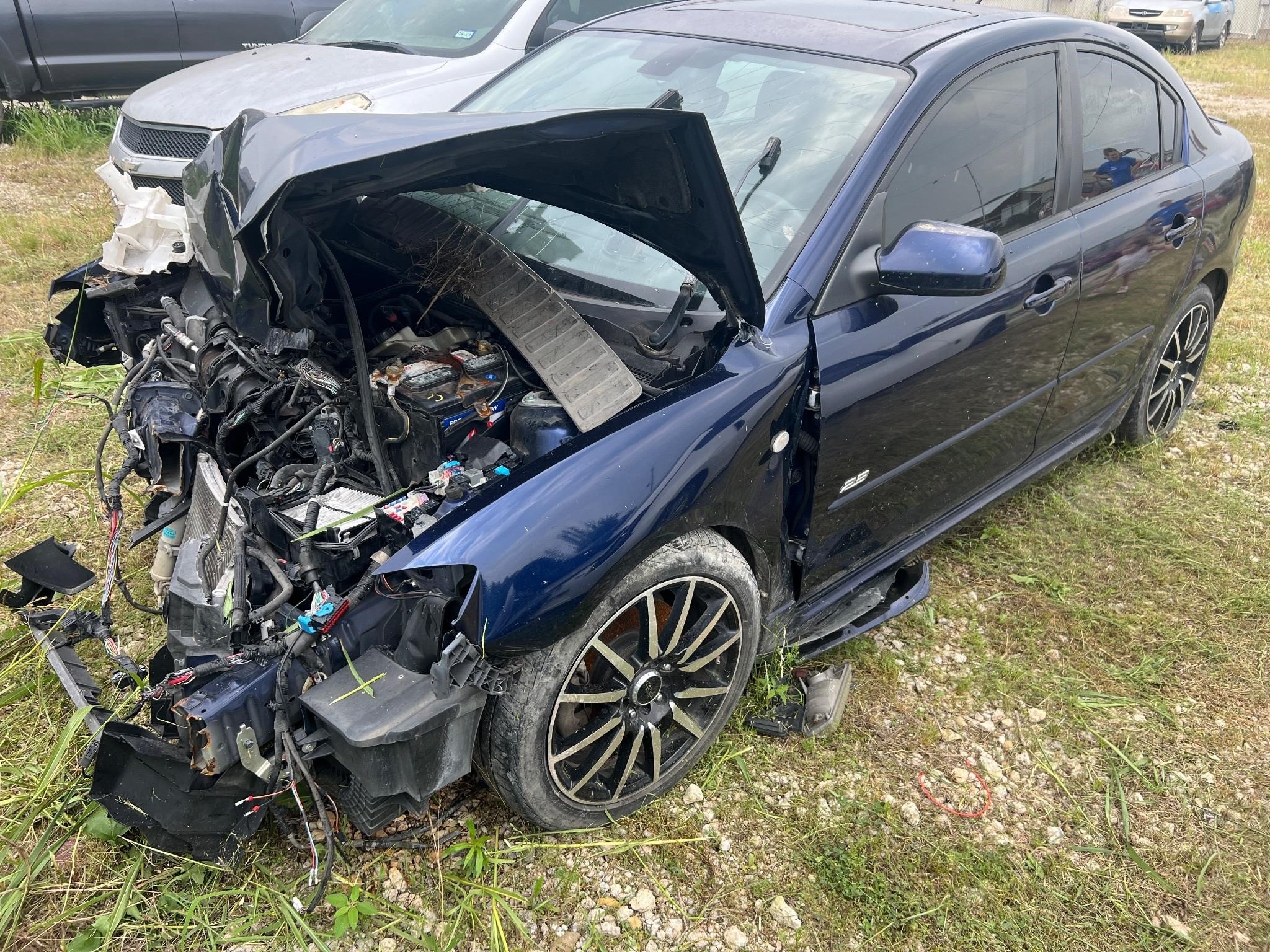 BLUE 2008 MAZDA 3 NO KEYS