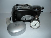 Egg Toaster-Alarm Clock-Nail Polish Kit