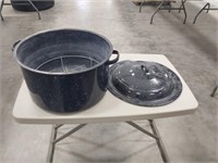 enamelware kettle with lids