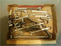 LOT OF WRENCHES & SOCKET
