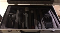 Wireless microphone set up, includes four