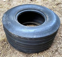 Implement tire (round baler) 31x13.5-15"
