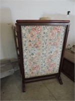 Beautiful antique walnut screen, crochette center