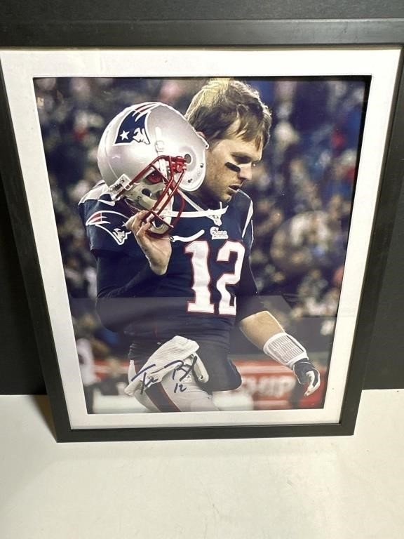 8x10 Color framed pic Tom Brady NFL autograph