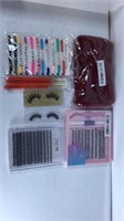 New Womans Lot of 12
Includes: Eyelashes,