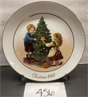 Christmas 1982 Glass Plate