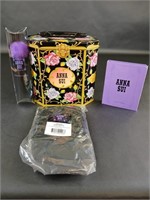 ANNA SUI Tin with Samples