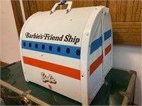 VTG United Barbie Friend Ship Folding Play