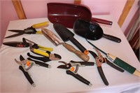 Gardening Tools: Pruner, Shovels, Trimmers,…