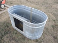 Behlen Country Oval Water Tank