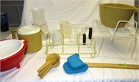 Lot: Kitchen Stuff