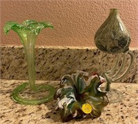 26 - TRIO OF BLOWN GLASS BUD VASES (P113)