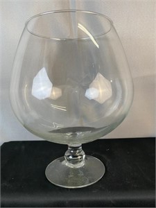 11'' Footed Glass Vase/planter