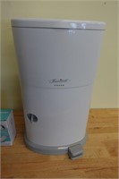 akord Slim Diaper Pail and Liners