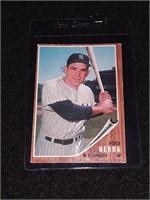 1962 Topps Yogi Berra Yankees