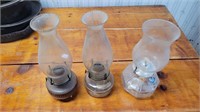 3 kerosene lamps