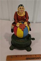 Clown cast Bank