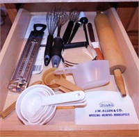 Kitchen utensils: Wooden rolling pin - Whisks -