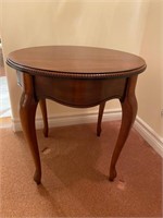 ROUND TOPPED END TABLE