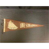 (7) Vintage Full Size Pennants Sports/locations