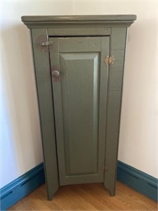 Country Primitive Style Blind Door Cupboard