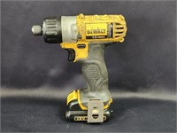 DEWALT 12V MAX CORDLESS SCREWDRIVER