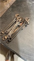 6 adjustable wrenches