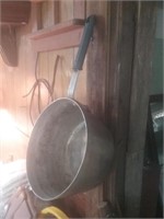 Big metal stock pot with insulated handle