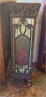 WOODEN/STAINED GLASS LAMP
