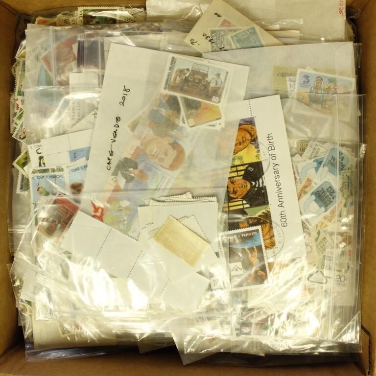 Worldwide Stamps off paper stamps in envelopes, la