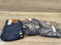 3 pairs of Levi blue jeans