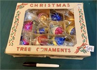 VINTAGE CHRISTMAS TREE ORNAMENTS
